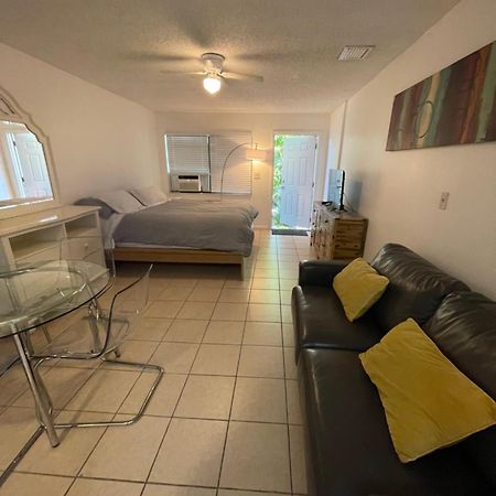 Cozy Downtown Apartments On Water Fort Lauderdale Exteriör bild