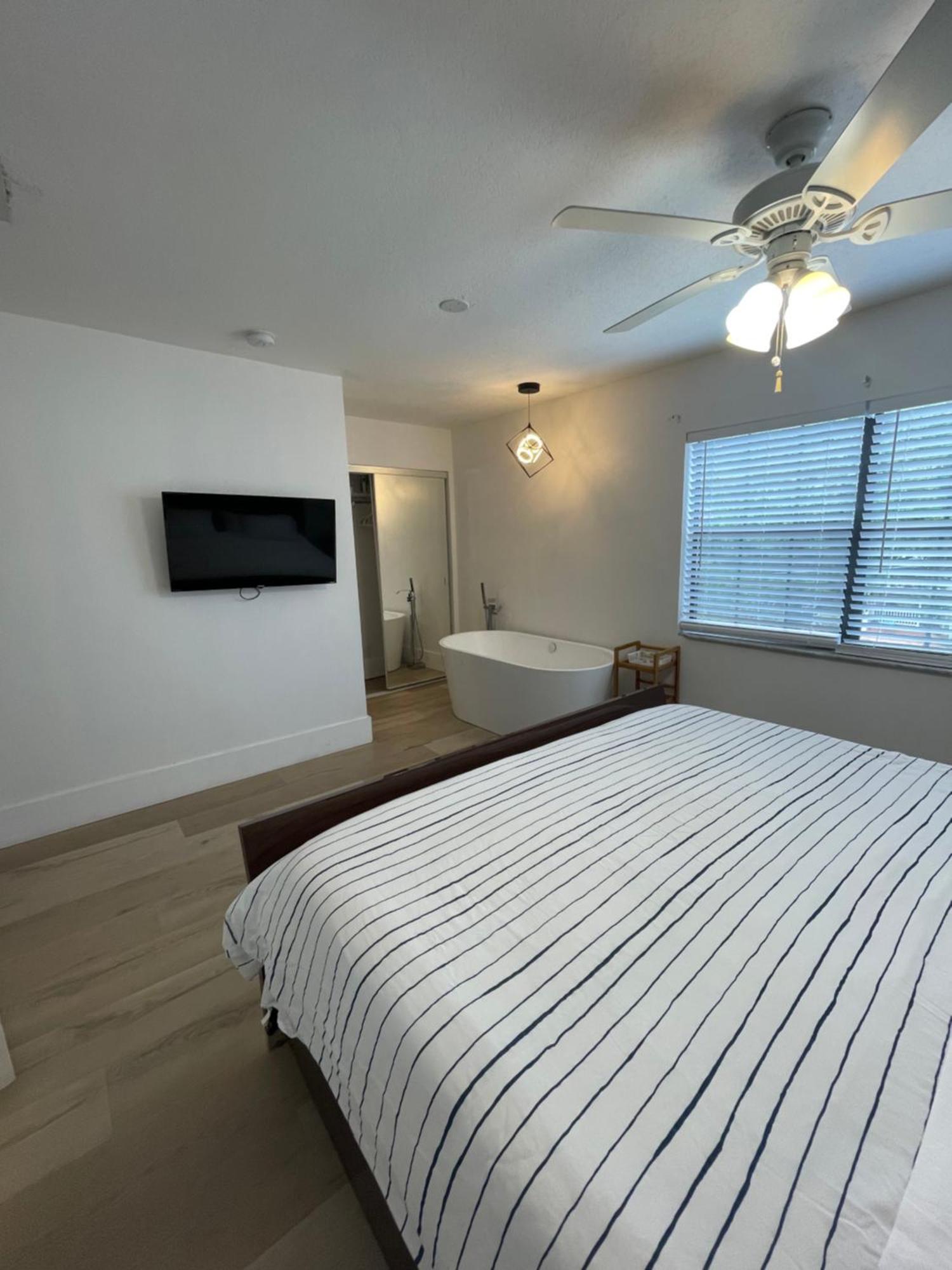 Cozy Downtown Apartments On Water Fort Lauderdale Exteriör bild